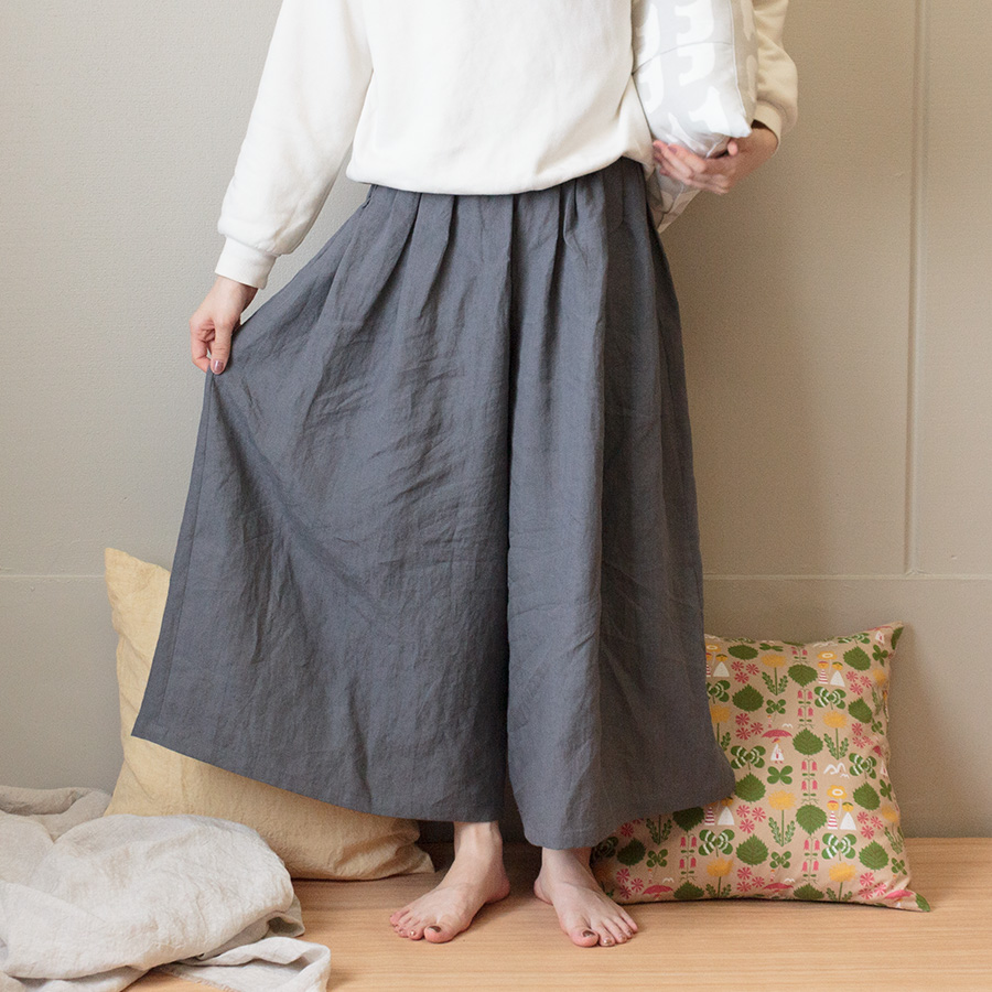 ワイドギャザーパンツ