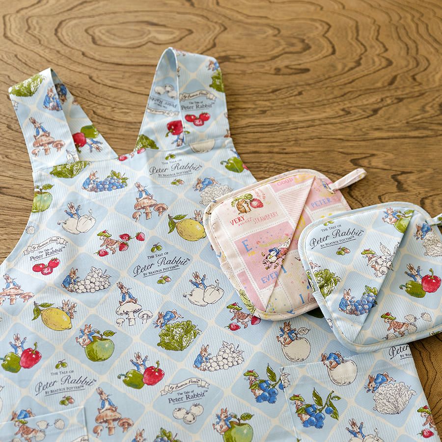 ピーターラビット エプロンAtoZ パッチワーク｜手作り・ハンドメイド